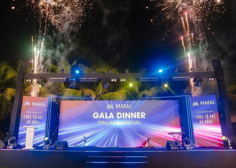 Backdrop gala dinner Matal