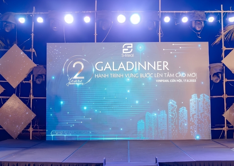 Backdrop gala dinner SReal