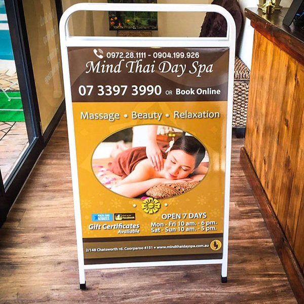 Bảng hiệu đứng Minh Thái Day Spa