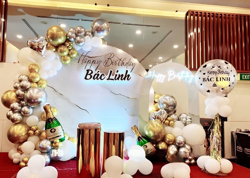 Mẫu backdrop sinh nhật ấn tượng