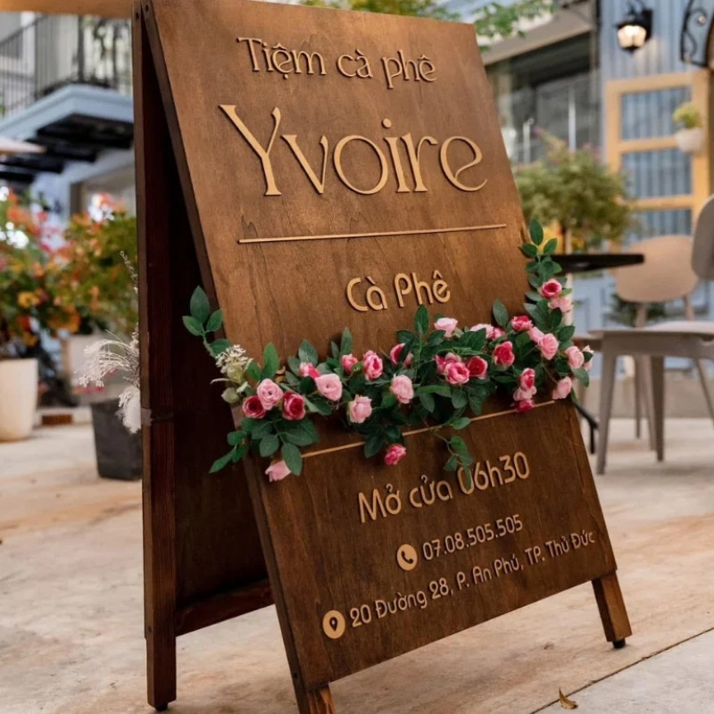 Mẫu bảng hiệu đunngứ Coffee Yvoire