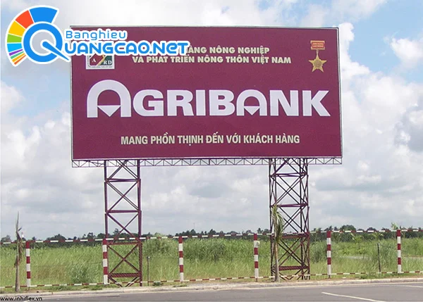Bảng hiệu in bạt hiflex ngoài trời