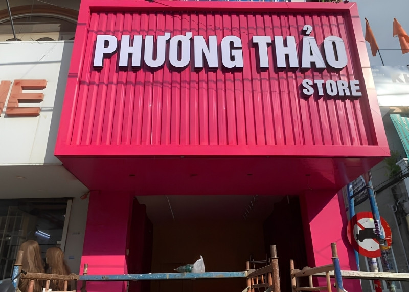 Backdrop quần áo tôn sóng