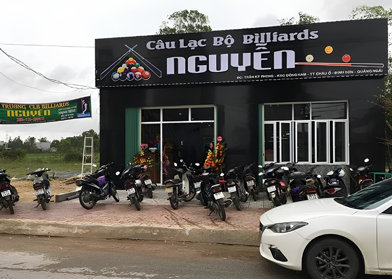 Bảng hiệu bida club