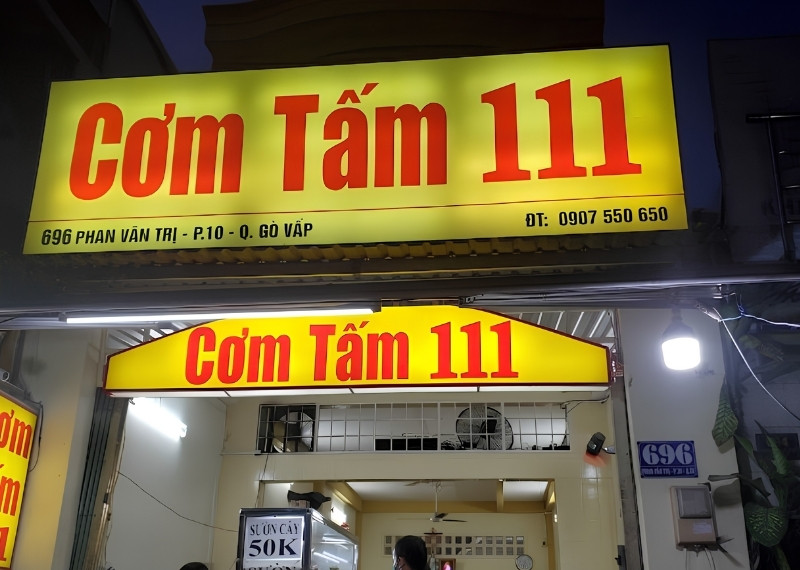 Bảng hiệu cơm tấm 111