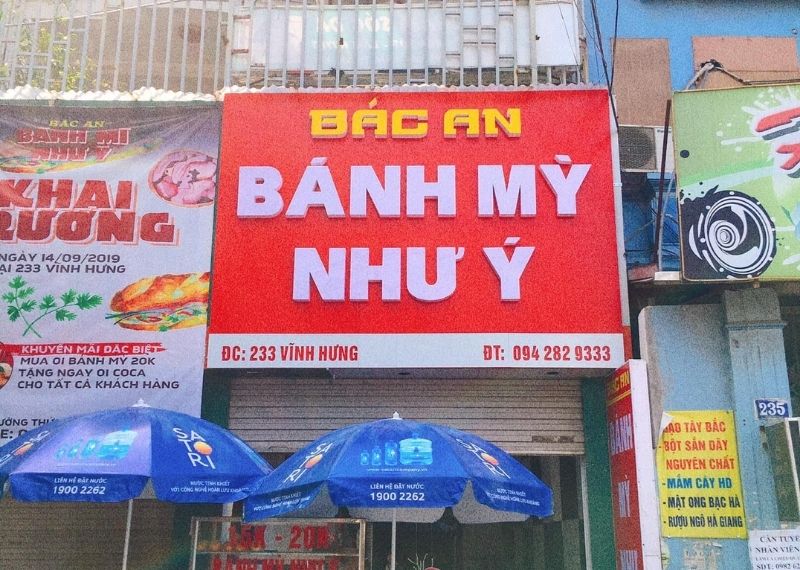 Bảng hiệu bánh mì Như Ý