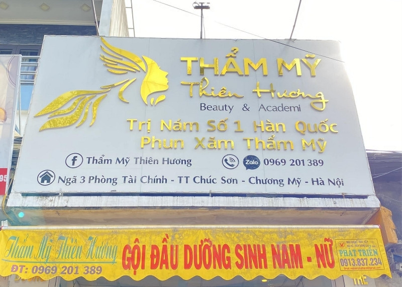 Bảng hiệu phun xăm thẩm mỹ Thiên Hương