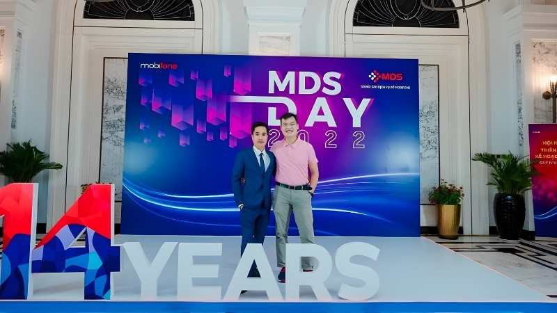 Backdrop kỷ niệm 14 năm thành lập công ty