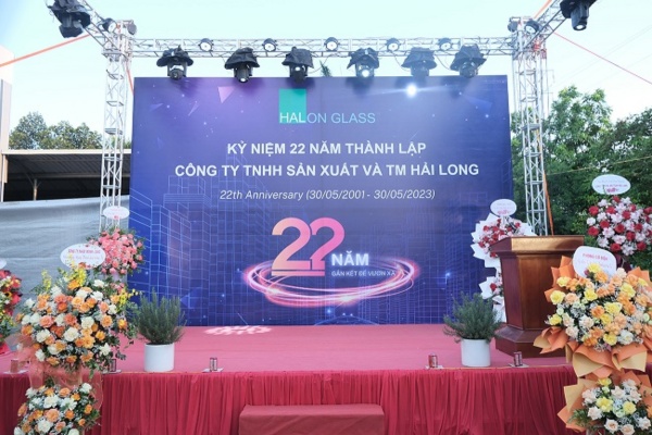 backdrop kỷ niệm thành lập công ty bằng hiflex