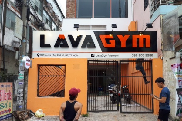 Bảng hiệu gym chữ nổi mica