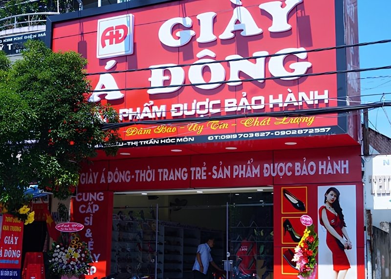 Bảng hiệu giày Á Đông
