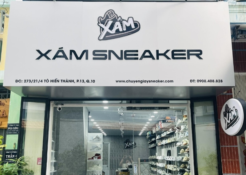 Bảng hiệu giày Xám Sneaker