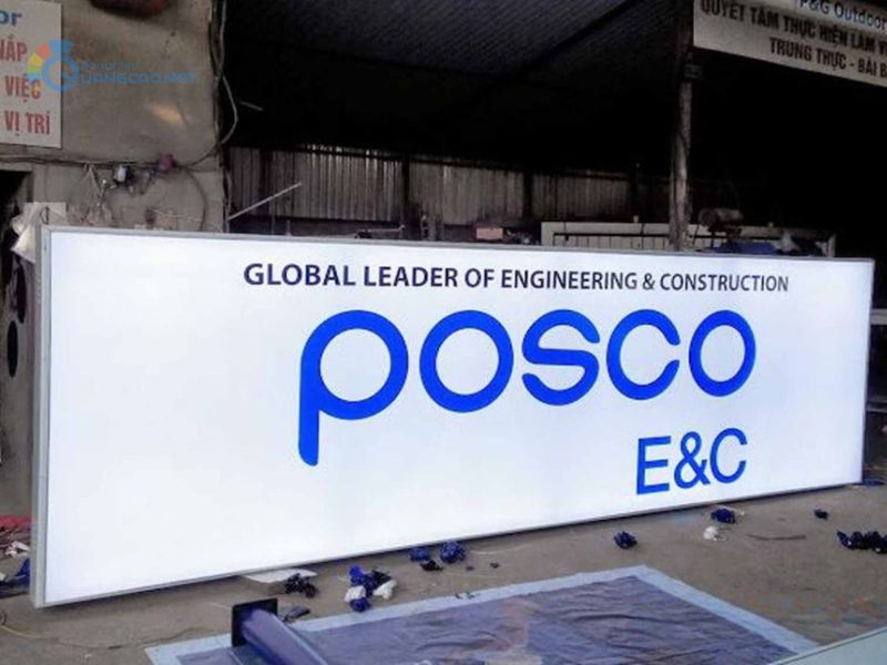 bảng hiệu ngoài trời hộp đèn Posco