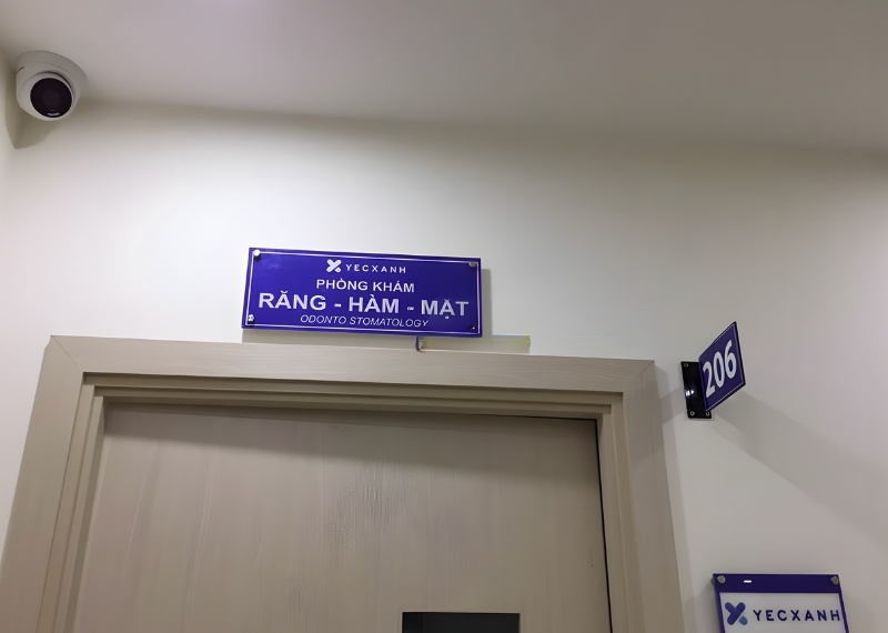 Bảng hiệu phòng ban bệnh viện mica