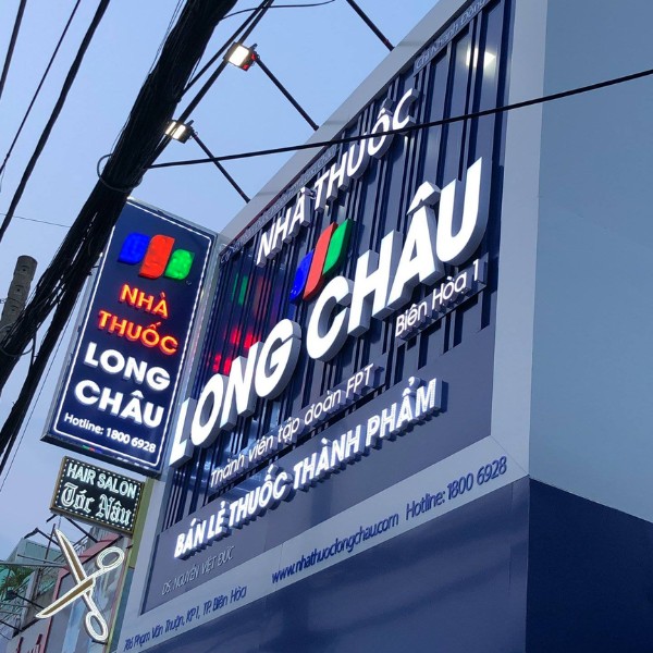 Biển vẫy nhà thuốc Long Châu