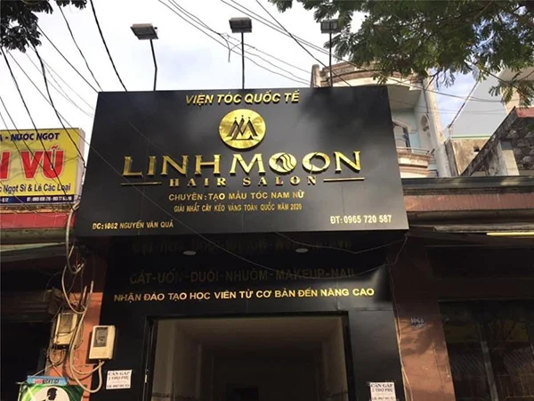 bảng hiệu chữ nổi inox vàng gương