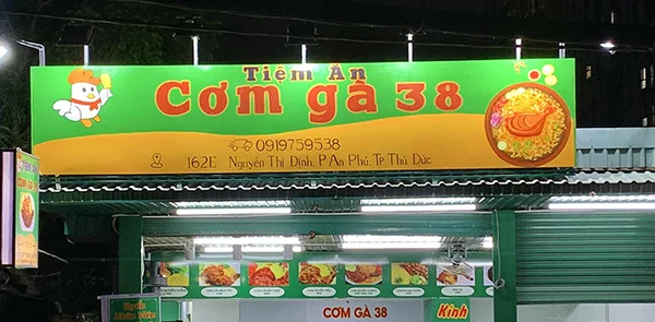 bảng hiệu cơm gà xối mỡ