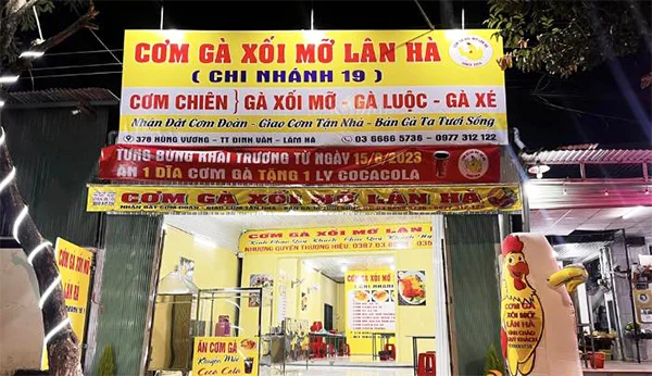 bảng hiệu cơm gà xối mỡ
