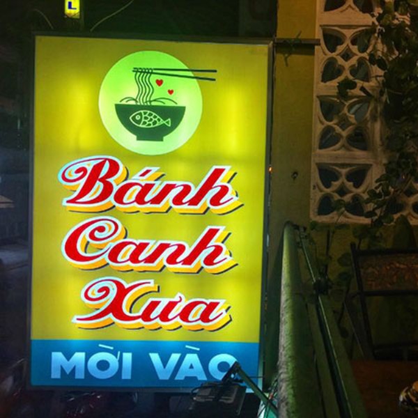 Hộp đèn bánh canh