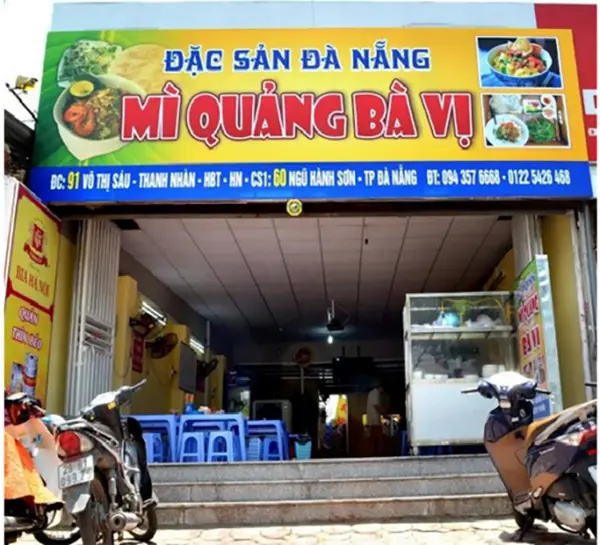 bảng hiệu mì quảng