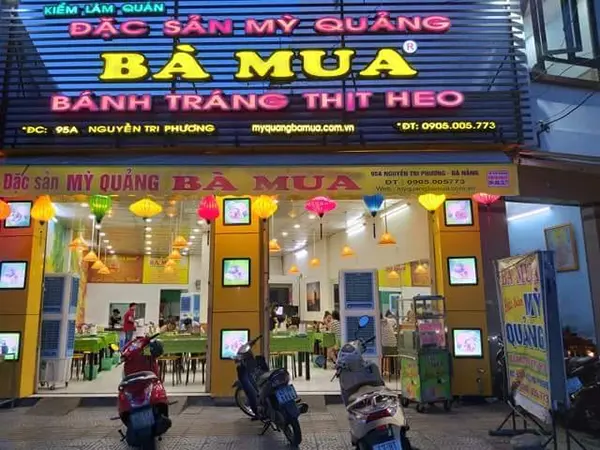 bảng hiệu mì quảng