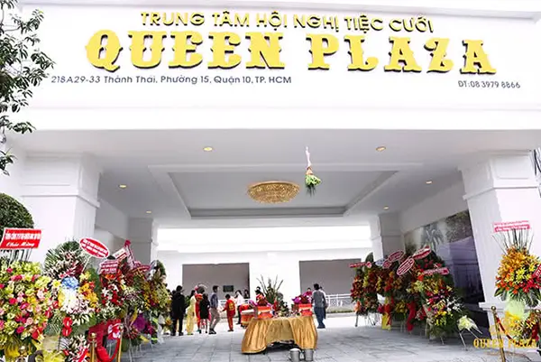 bảng hiệu nhà hàng tiệc cưới