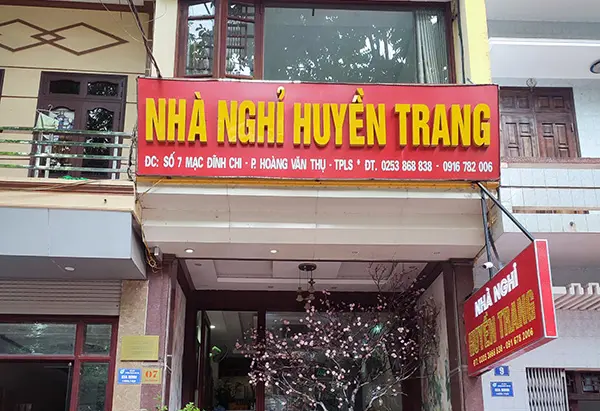 bảng hiệu nhà nghỉ