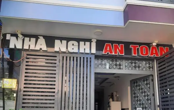 bảng hiệu quảng cáo nhà nghỉ