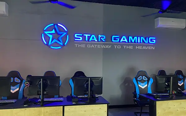 bảng hiệu phòng game