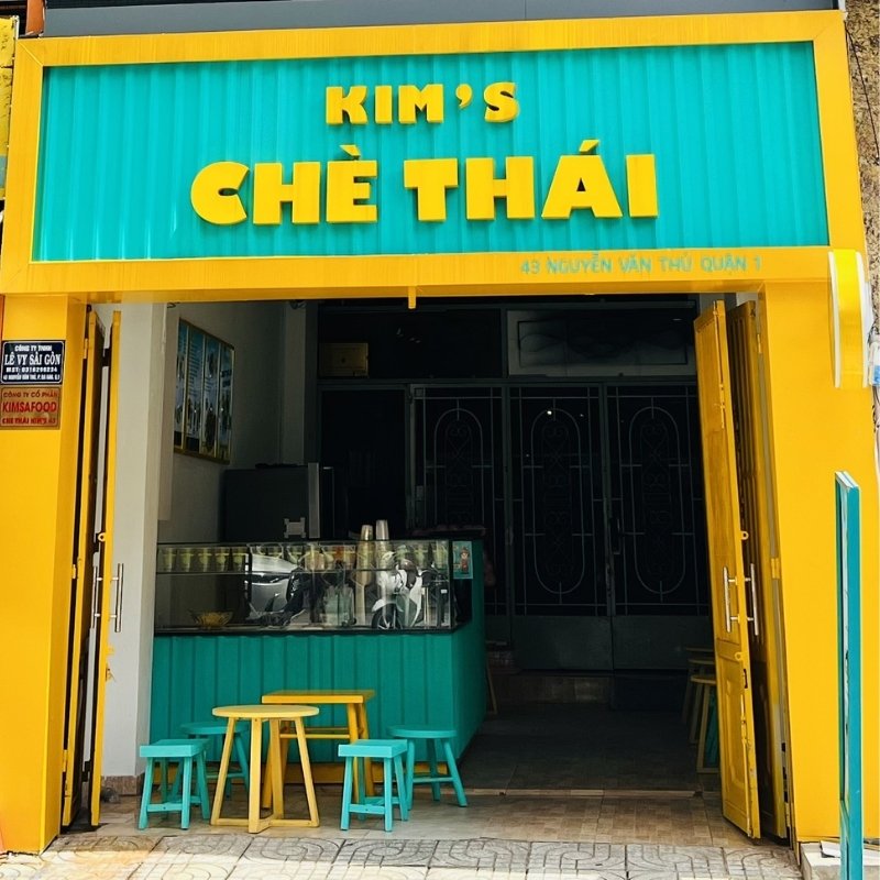 Bảng hiệu quán Kim's Chè Thái