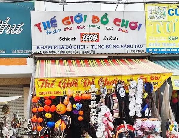 bảng hiệu cửa hàng đồ chơi trẻ em
