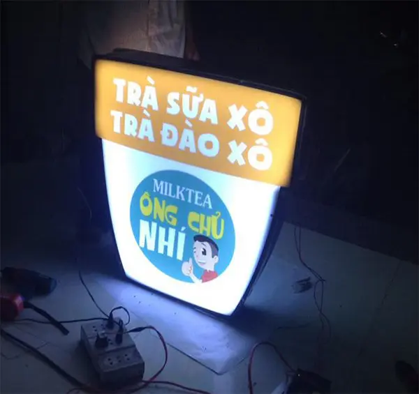 biển vẫy led trà sữa 
