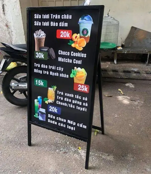 biển vẫy đứng trà sữa