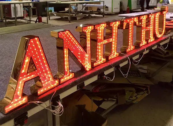 chữ nổi alu cắm led