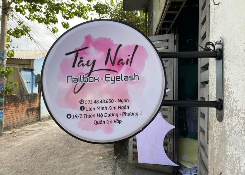 Hộp đèn hút nổi nail