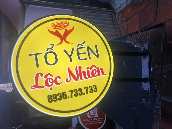 hộp đèn mica hút nổi tròn