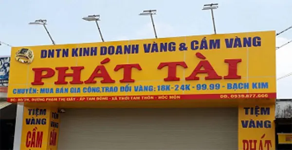 bảng hiệu nền vàng chữ đỏ