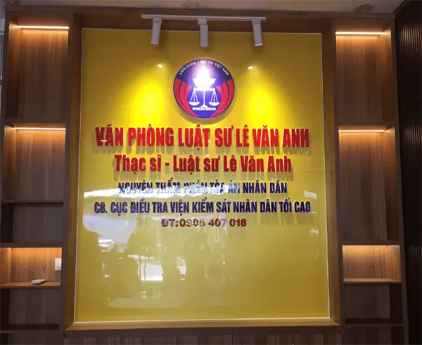 bảng hiệu nền vàng chữ đỏ