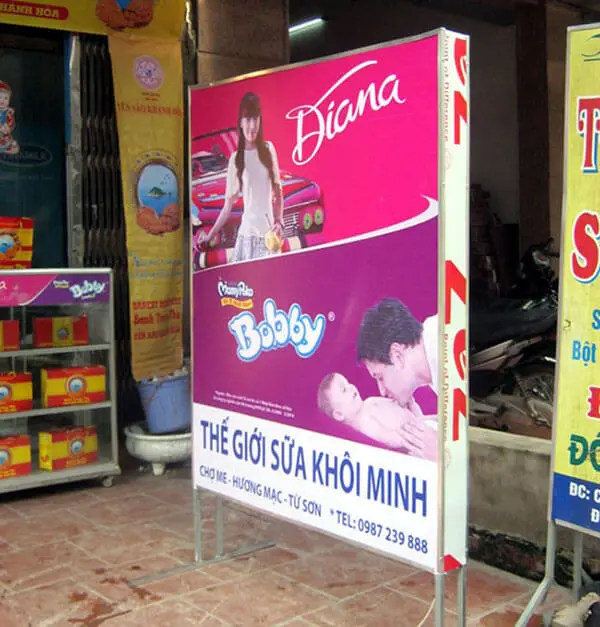 biển vẫy bạt đứng