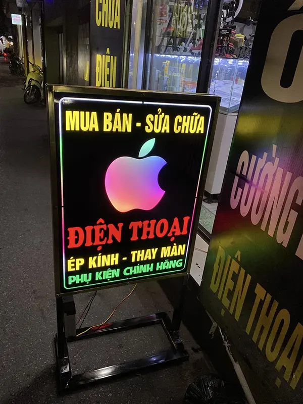 biển vẫy điện thoại đứng