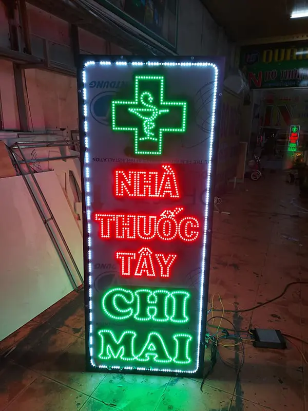 biển vẫy led