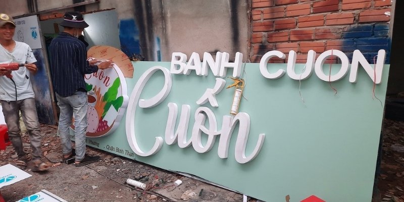 Bảng hiệu bánh cuốn mica LED