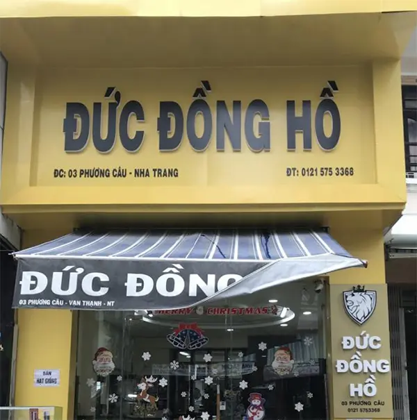 bảng hiệu tiệm đồng hồ