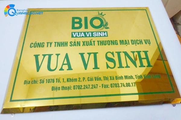Bảng hiệu quảng cáo inox vàng gương