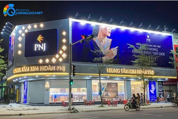 Bảng hiệu quảng cáo chữ mica 4