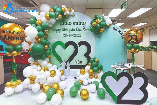 Mẫu backdrop 20/11 nhẹ nhàng