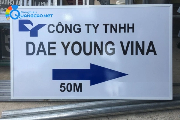 Khái niệm bảng hiệu alu dán decal