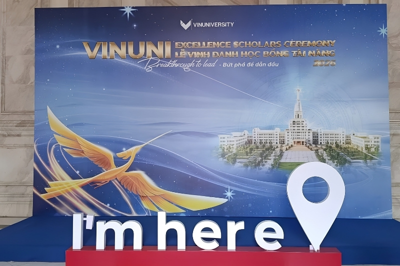 Backdrop check in VinUni