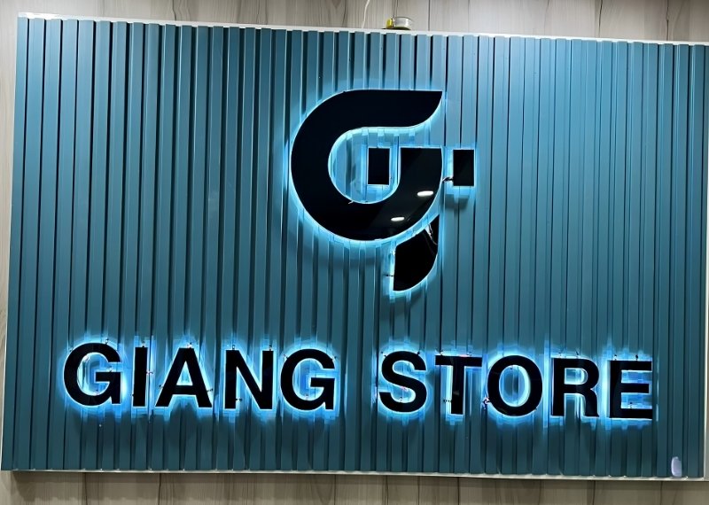 Bảng hiệu chữ nổi Giang Store