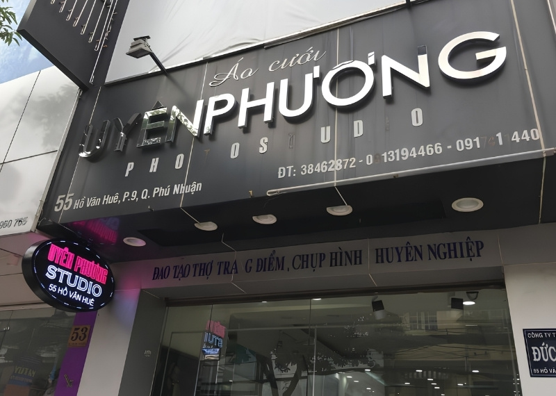 bảng hiệu chữ nổi áo cưới